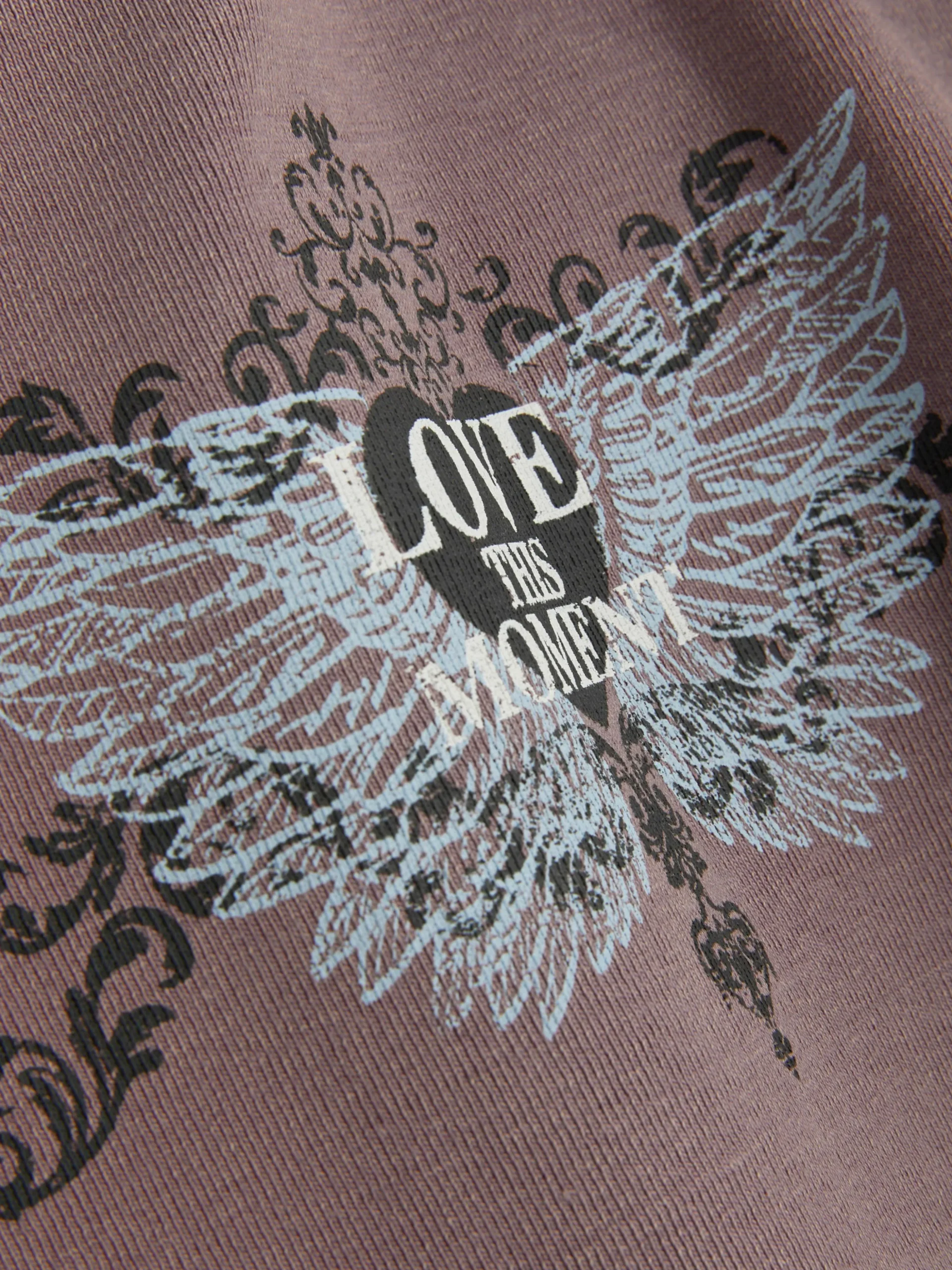 T-Shirt Mit Verwaschenem Schmetterlings-Print