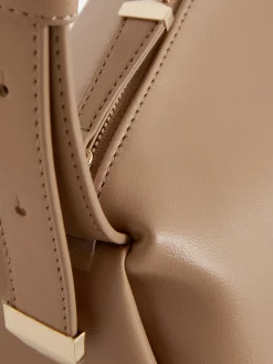 Umhängetasche Mit Skulpturalem Design