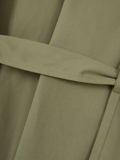 Zweireihiger Trenchcoat Mit Gürtel